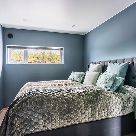 Mountain Panorama Ballstad