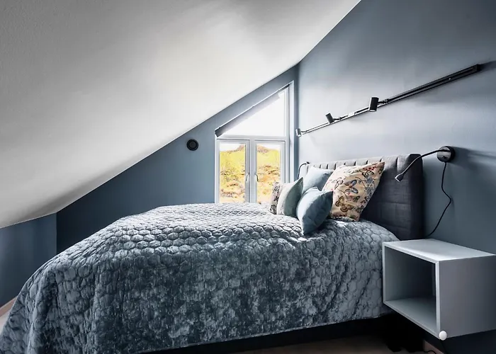 Semesterbostad Mountain Panorama Ballstad